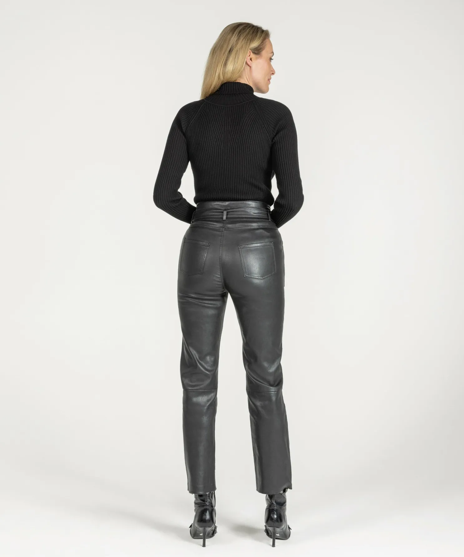 IBANA Pelle Black- High Waist