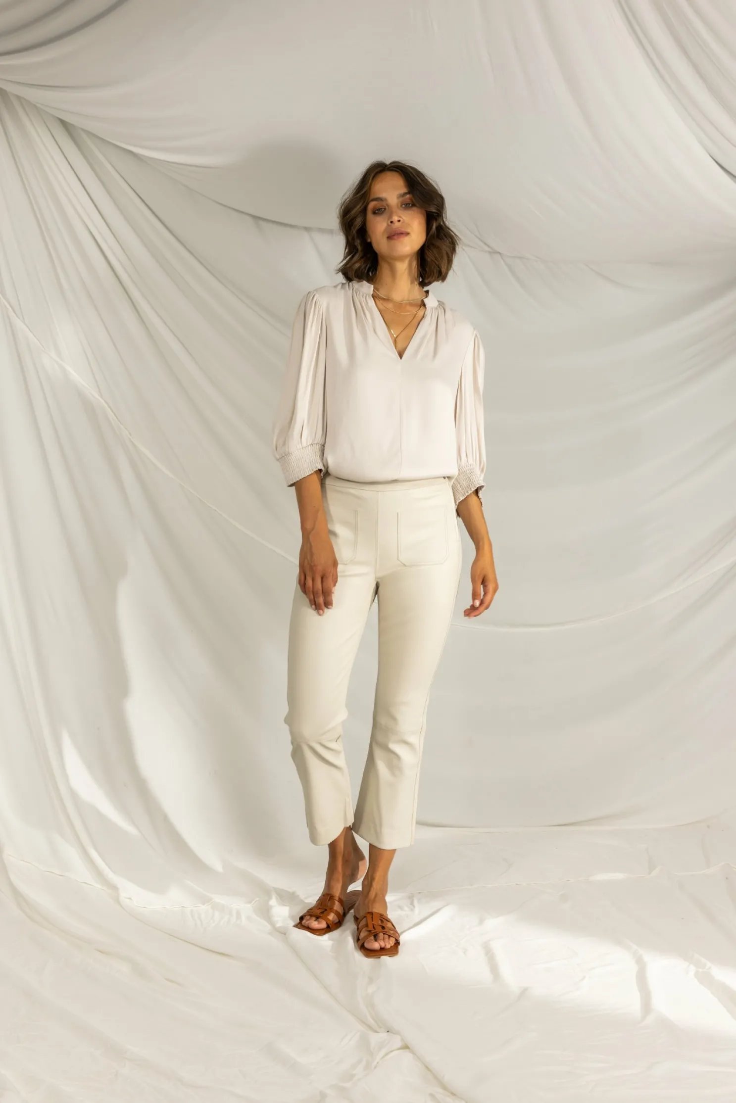 IBANA Tracer Antique White- Non Leather
