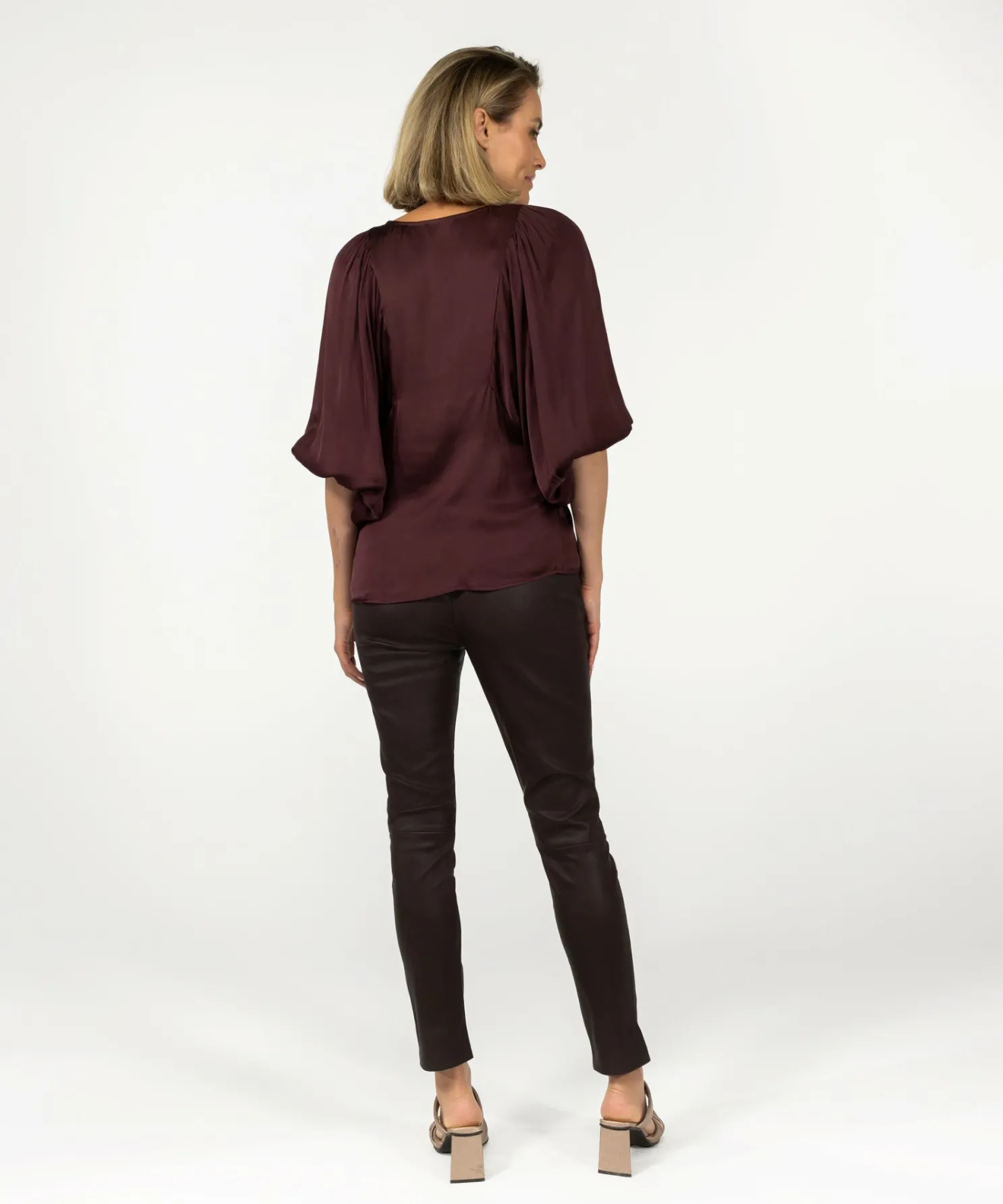 IBANA Tunder Bordeaux- Non Leather